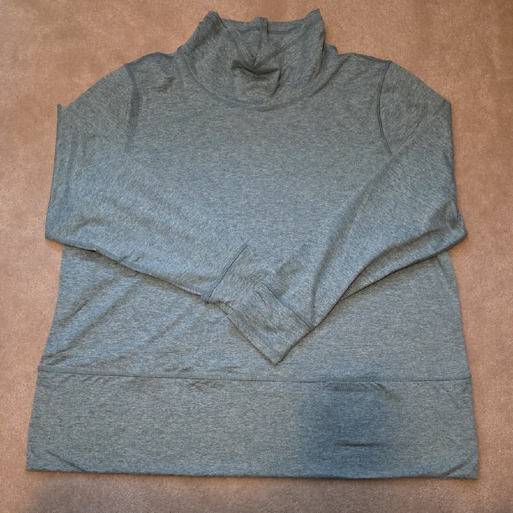 Susan Graver Sport Green Turtleneck Sweatshirt
